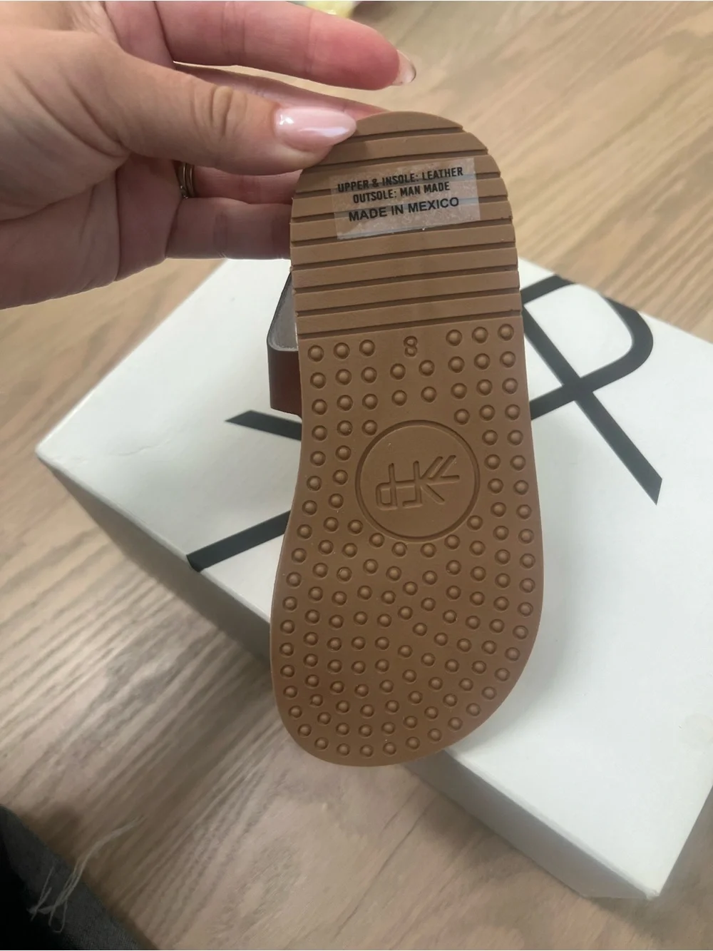 NEW Freshly Picked Cognac Malibu II Sandals Size 8 US